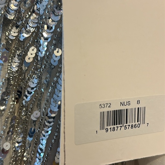 ✔️#58B/86B BNWT MAC DUGGAL SLEEVELESS DIAGONAL SEQUINED V-NECK GOWN #5372 - Picture 10 of 10